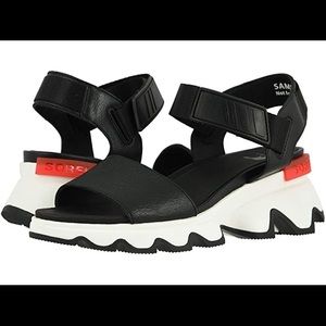 Sorel Women’s Kinetic Sandals **NWT**